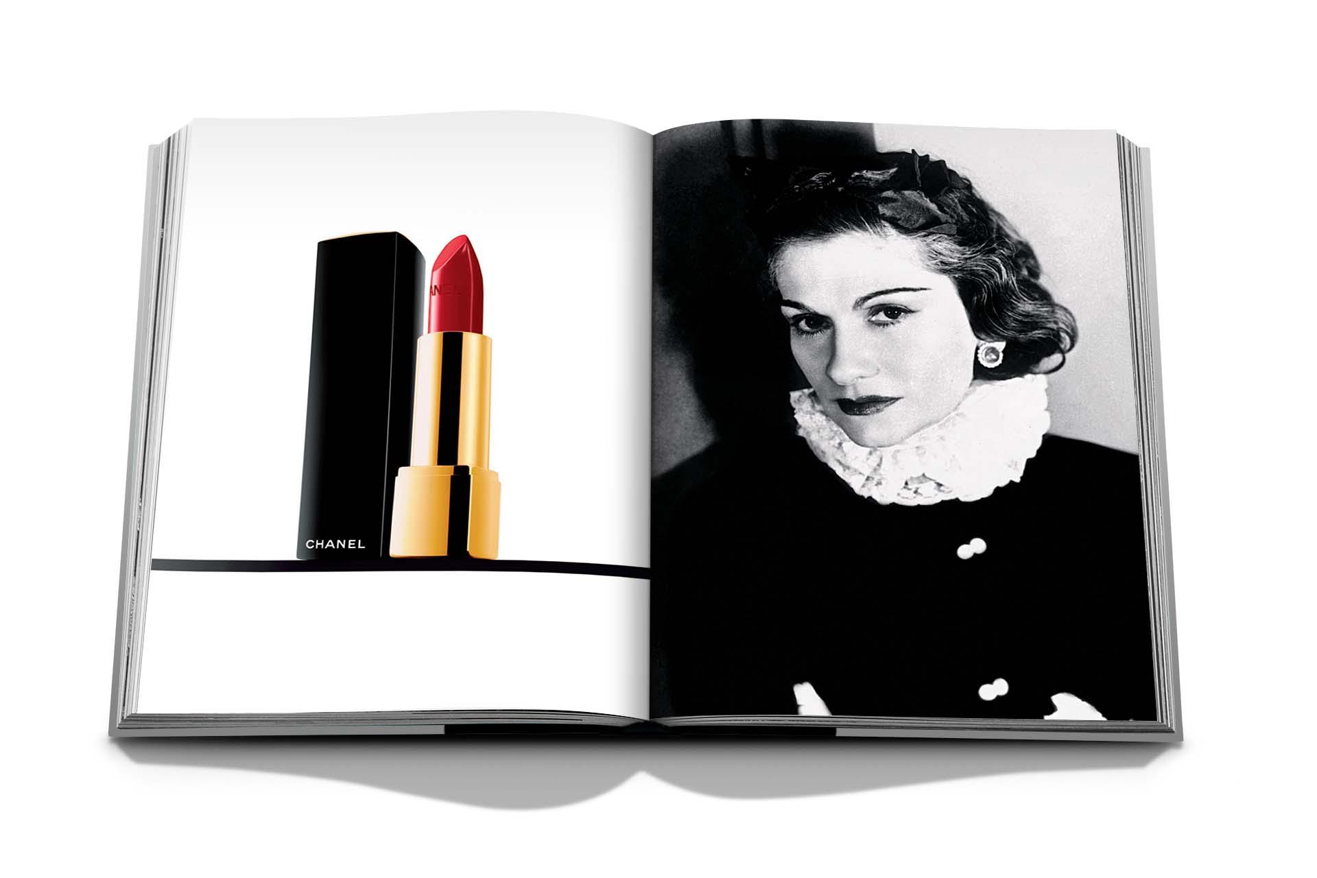 Chanel Set of 3 (2020): Fashion, Jewelry & Watches, Perfume & Beauty [Book]